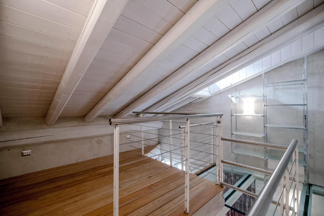 House Of Glass Cathedral View - The House Of Travelers Como Eksteriør bilde