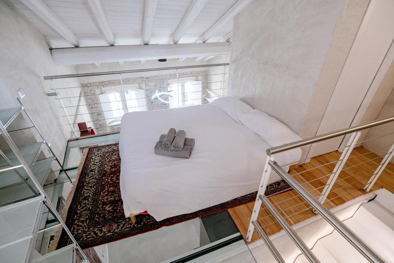 House Of Glass Cathedral View - The House Of Travelers Como Eksteriør bilde