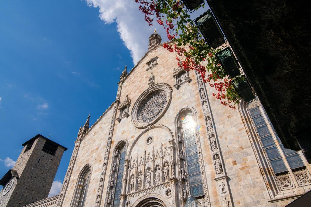 House Of Glass Cathedral View - The House Of Travelers Como Eksteriør bilde